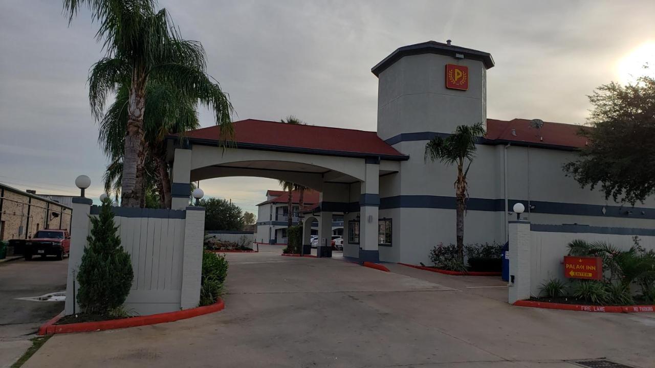 Palace Inn Addicks Exterior photo